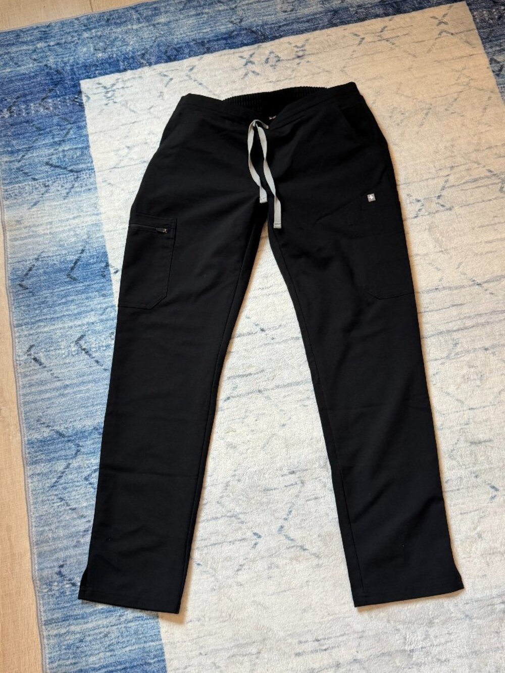 Black Figs Pants